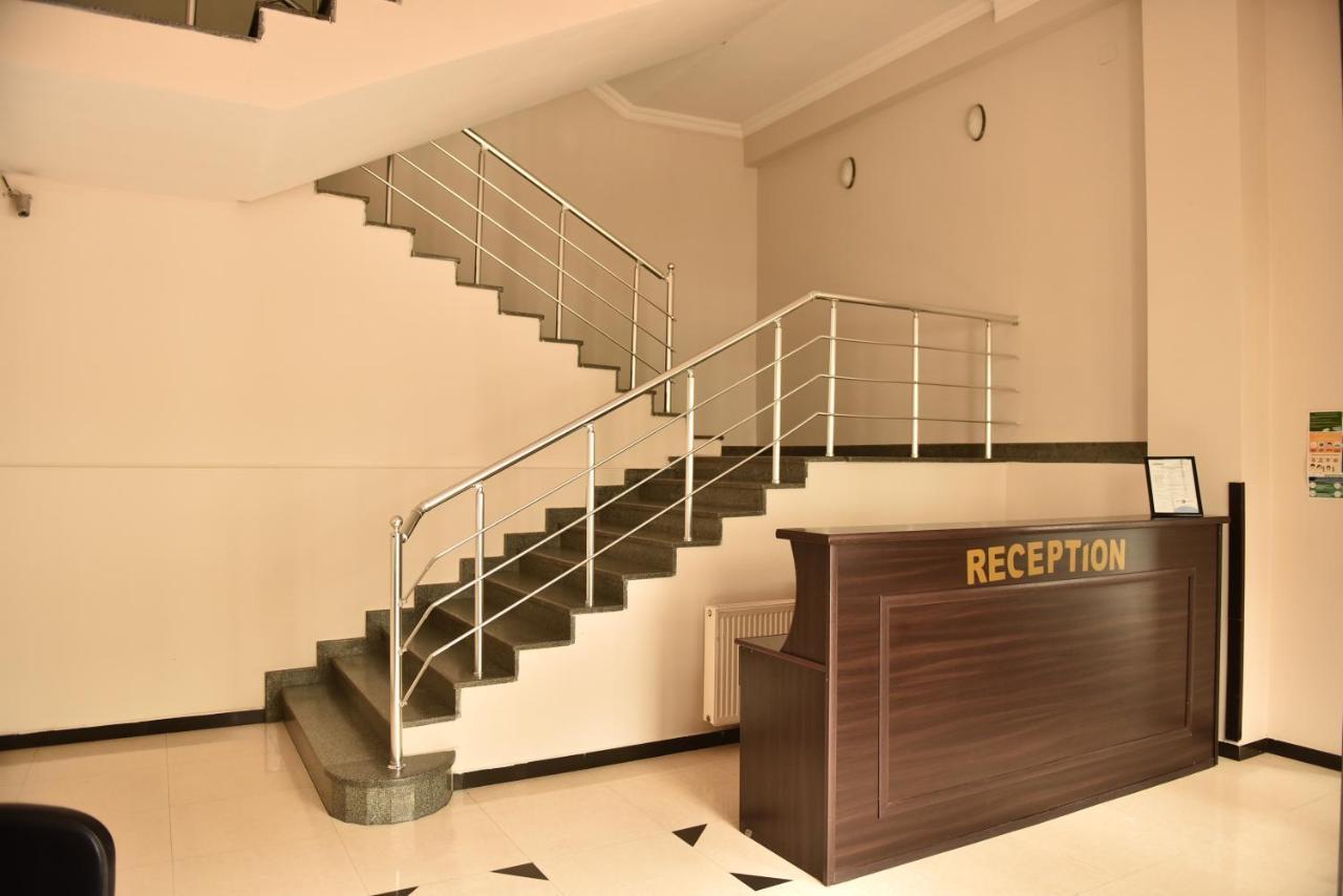 Prime Hotel Batumi Exterior foto