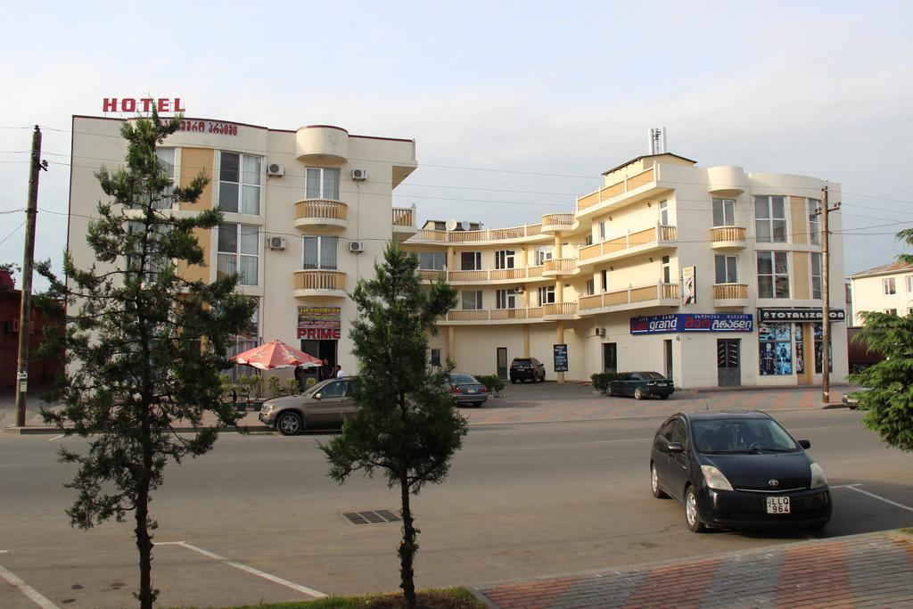 Prime Hotel Batumi Exterior foto
